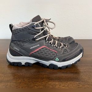 Vasque Hiking Boots Vibram Soles Gore-Tex Women’s Size 6.5